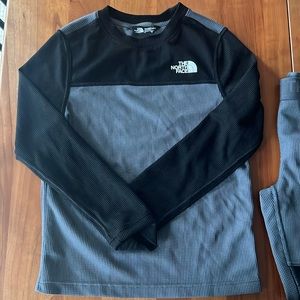 The North Face kids waffle base layer size S (7/8)
